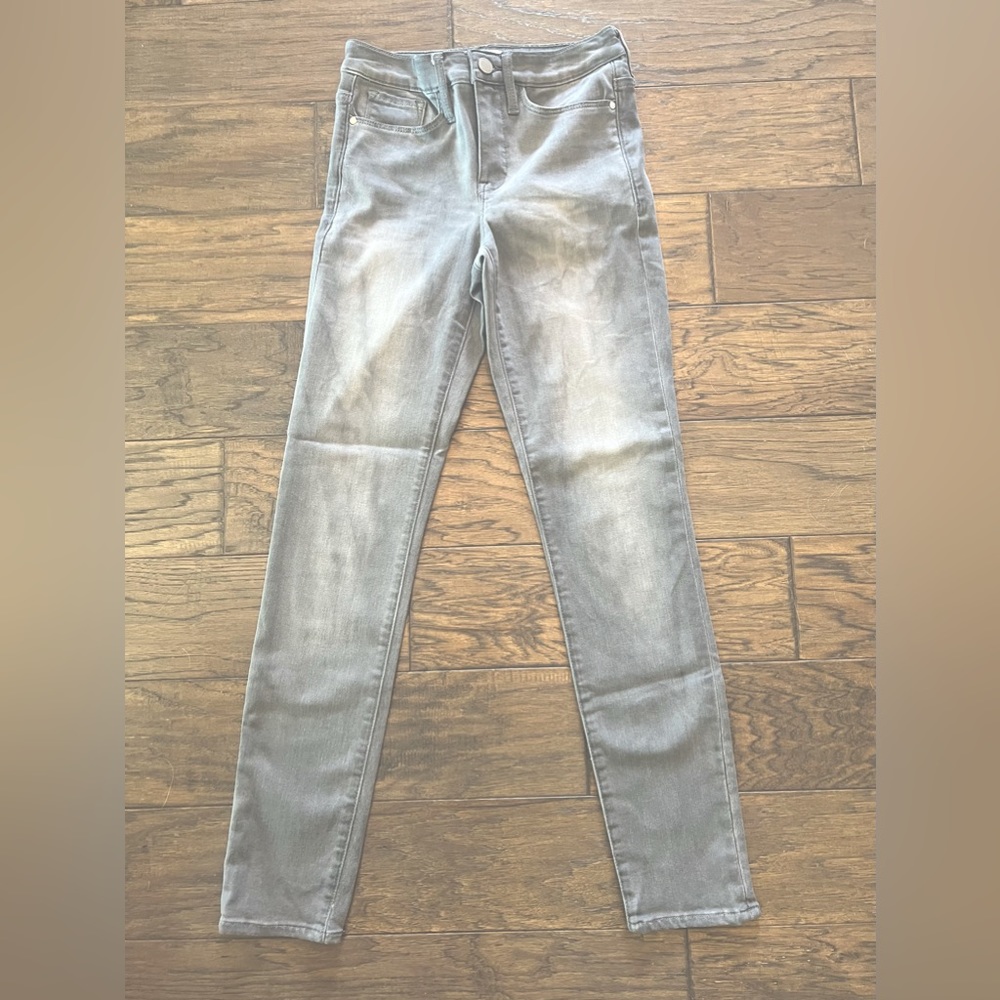 ❤️ATHLETA SCULPTEK SLIM CROP JEANS,SIZE 2